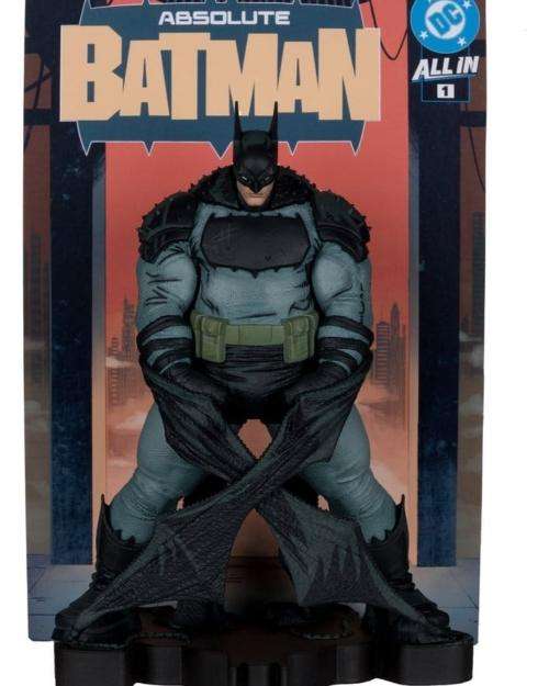 Estatua DC Direct Absolute Batman basada en el arte de Nick Dragotta de 20 cm fabricada en poliresina.